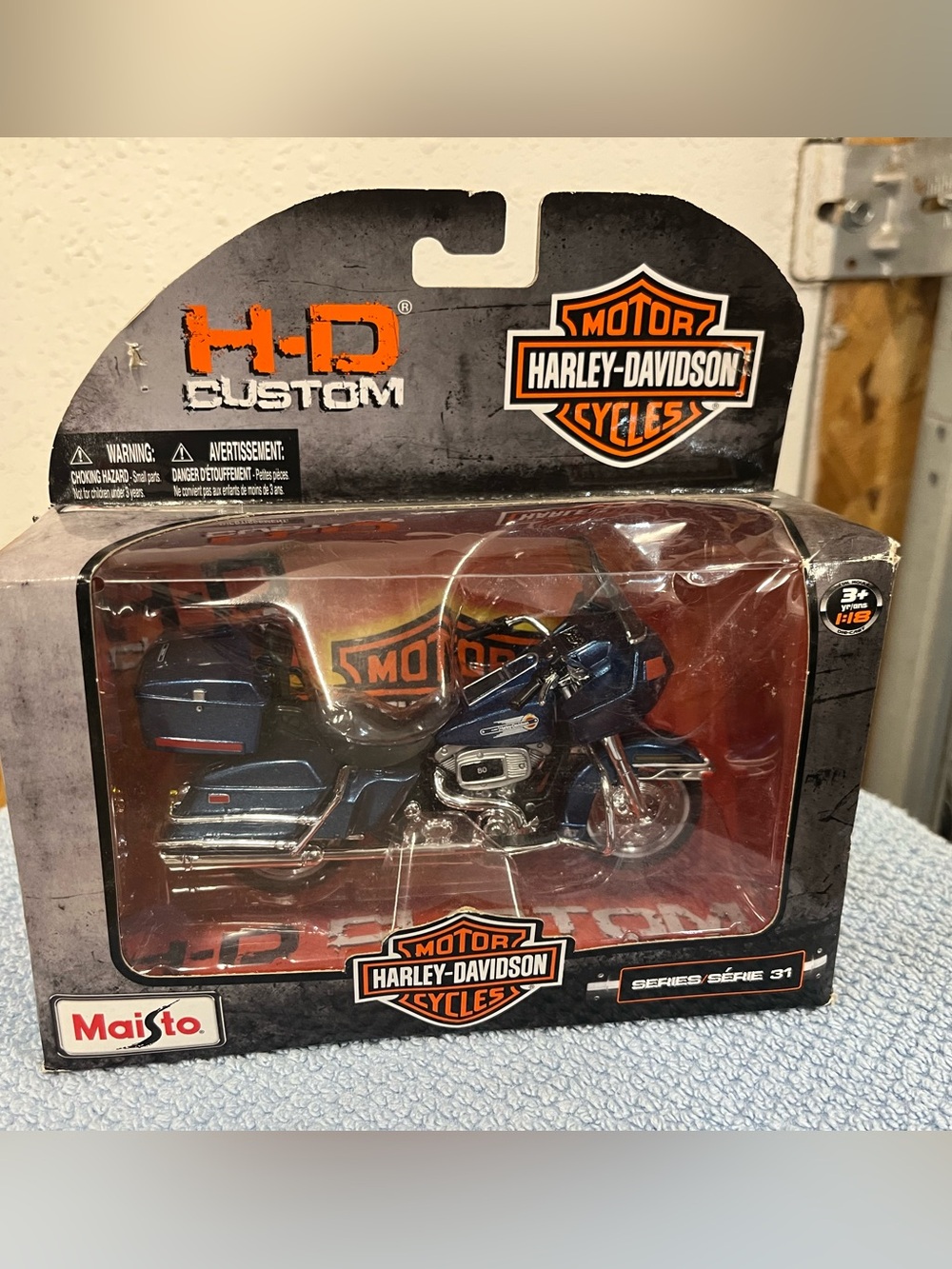 Harley-Davidson Blue Touring Diecast Motorcycle with Chrome Accents